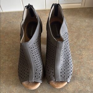 Giani Bernini Women's Open-Toed Shoes Size 8.5M